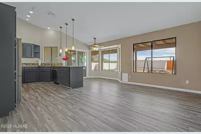 1617 W Canyon Shadows Lane, Tucson, AZ 85737 - Photo 9