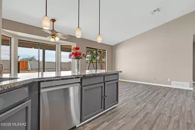 1617 W Canyon Shadows Lane, Tucson, AZ 85737 - Photo 11