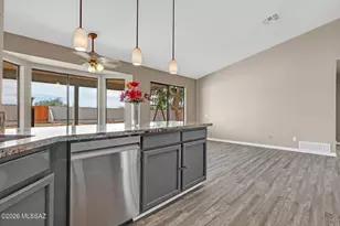 1617 W Canyon Shadows Ln, Tucson, AZ 85737 - Photo 11