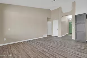 1617 W Canyon Shadows Ln, Tucson, AZ 85737 - Photo 15