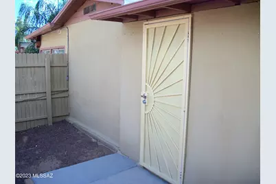532 W Simmons Road, Tucson, AZ 85705 - Photo 1