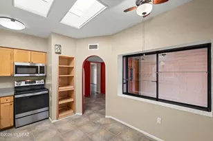 1543 W Placita Travis, Green Valley, AZ 85622 - Photo 7