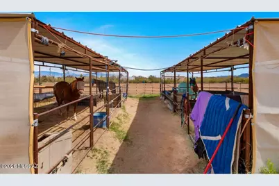 1901 W Three Kings, Vail, AZ 85641 - Photo 5