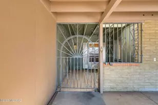 8137 E Renaud Ln, Tucson, AZ 85710 - Photo 3