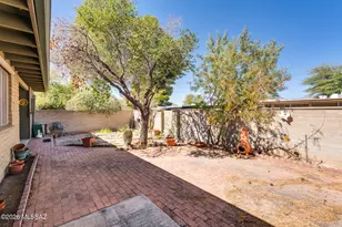8137 E Renaud Ln, Tucson, AZ 85710 - Photo 25