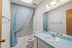 8137 E Renaud Ln, Tucson, AZ 85710 - Photo 19