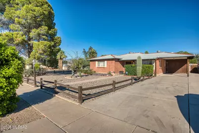 1220 N Nema Avenue, Tucson, AZ 85712 - Photo 1