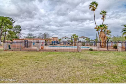 6717 E Calle La Paz #D, Tucson, AZ 85715 - Photo 25