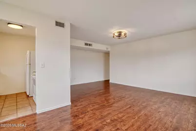 6717 E Calle La Paz #D, Tucson, AZ 85715 - Photo 7