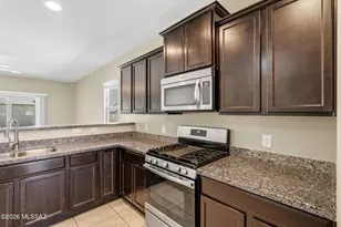 11293 W Folsom Point Dr, Marana, AZ 85658 - Photo 3