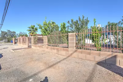 361 E Alturas Street, Tucson, AZ 85705 - Photo 3