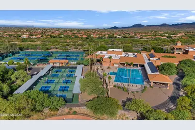 13892 N Embassy Drive, Oro Valley, AZ 85755 - Photo 33