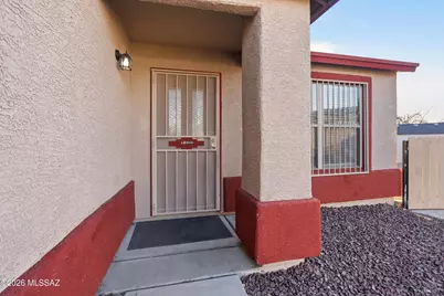 2521 E Knightsbridge Drive, Tucson, AZ 85706 - Photo 5