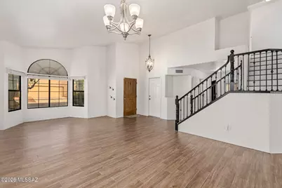 10317 N Mineral Spring Lane, Oro Valley, AZ 85737 - Photo 11