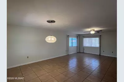 266 W Calle Frambuesa, Green Valley, AZ 85614 - Photo 7