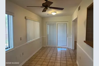 266 W Calle Frambuesa, Green Valley, AZ 85614 - Photo 7