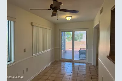 266 W Calle Frambuesa, Green Valley, AZ 85614 - Photo 11