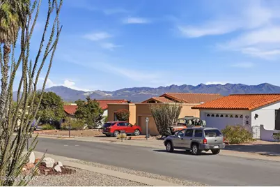 266 W Calle Frambuesa, Green Valley, AZ 85614 - Photo 5