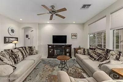 7679 W Summer Scene Drive, Tucson, AZ 85743 - Photo 5
