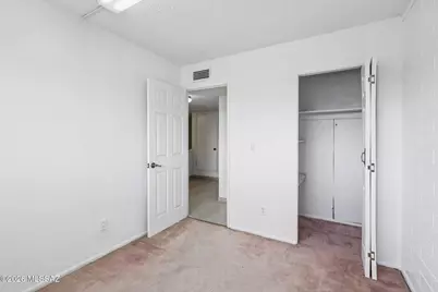 1378 S Avenida Polar #L-3, Tucson, AZ 85710 - Photo 13