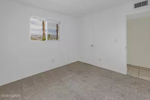 9921 E Bunker Hill Pl, Tucson, AZ 85748 - Photo 9