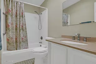 9921 E Bunker Hill Pl, Tucson, AZ 85748 - Photo 7