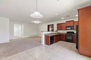 6737 S Cut Bow Dr, Tucson, AZ 85757 - Photo 5