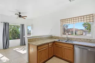 7504 W Long Creek Pl, Tucson, AZ 85743 - Photo 15