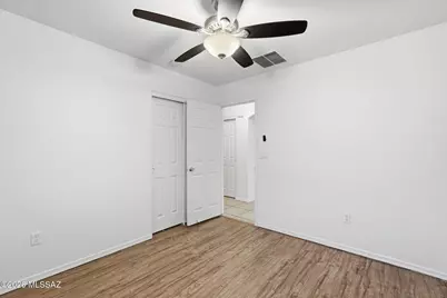 841 W Calle Barranca Seca, Green Valley, AZ 85614 - Photo 19