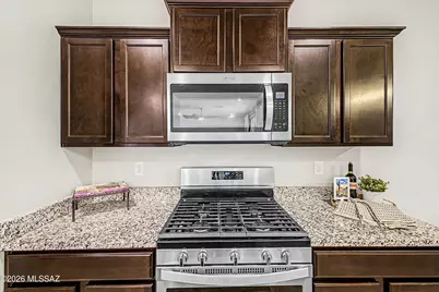 315 W Aberdeen Street, Vail, AZ 85641 - Photo 9