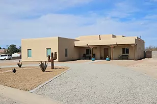 1271 E Fenway Dr, Benson, AZ 85602 - Photo 3