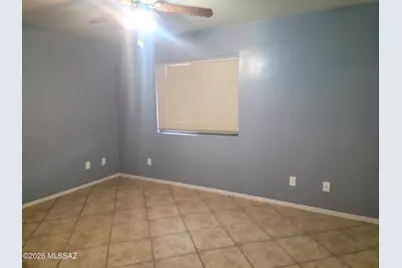 718 W Emerald Key Drive, Green Valley, AZ 85614 - Photo 5