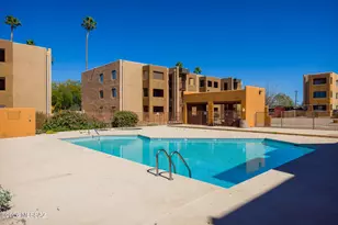 1810 E Blacklidge Dr, Tucson, AZ 85719 - Photo 1