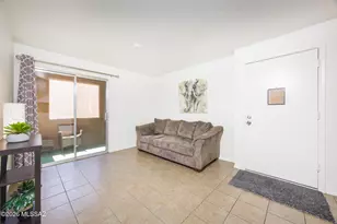 1810 E Blacklidge Dr, Tucson, AZ 85719 - Photo 1