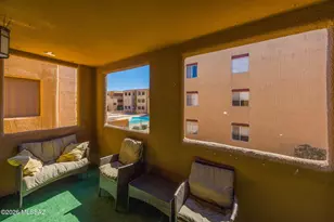 1810 E Blacklidge Dr, Tucson, AZ 85719 - Photo 9