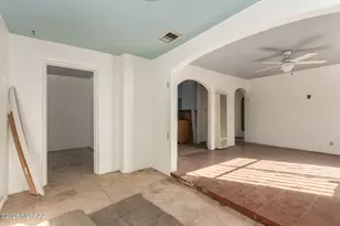 3649 S Bronson Ave, Tucson, AZ 85713 - Photo 9