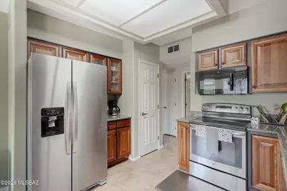 101 W Calle Frambuesa, Green Valley, AZ 85614 - Photo 7