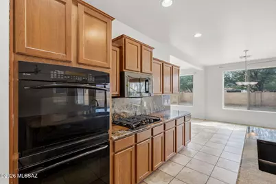 727 W Camino Curvitas, Sahuarita, AZ 85629 - Photo 13