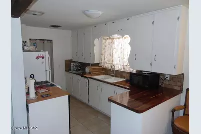 826 N Irving Circle, Tucson, AZ 85711 - Photo 9