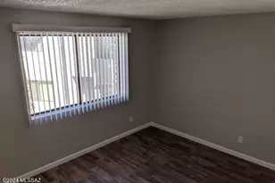 2172 N 1st Ave, Tucson, AZ 85719 - Photo 9