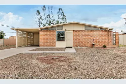 8041 E Julia Street, Tucson, AZ 85710 - Photo 1