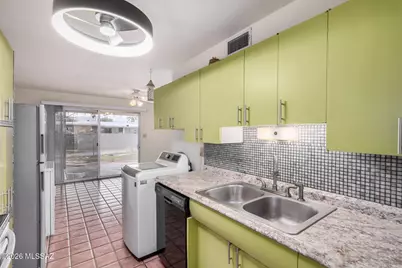 8041 E Julia Street, Tucson, AZ 85710 - Photo 11