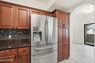 2550 E River Rd, Tucson, AZ 85718 - Photo 15