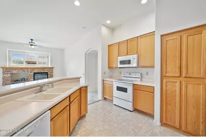 37324 S Terrace Park Drive, Saddlebrooke, AZ 85739 - Photo 25