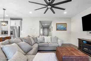 10435 N Decker Dr, Tucson, AZ 85742 - Photo 11