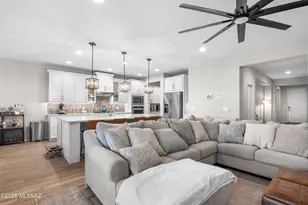 10435 N Decker Dr, Tucson, AZ 85742 - Photo 11