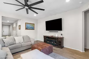 10435 N Decker Dr, Tucson, AZ 85742 - Photo 13