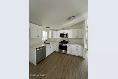 201 N Catalina Avenue, Mammoth, AZ 85618 - Photo 5