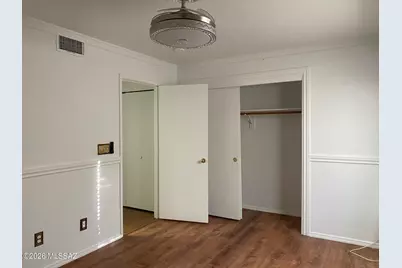 5028 W Hurston Drive, Tucson, AZ 85742 - Photo 9