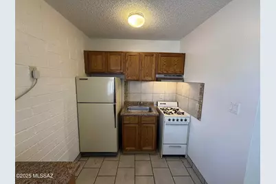 5433 E 30th Street #D, Tucson, AZ 85711 - Photo 5